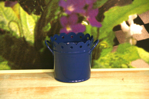 NAVY BLUE ENAMEL SCALLOPED PAIL6X4.75X4.75
