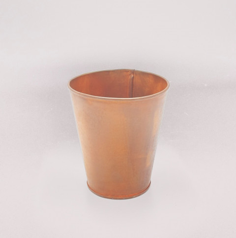 LARGE RUSTY BUCKET WITH NO HANDLES