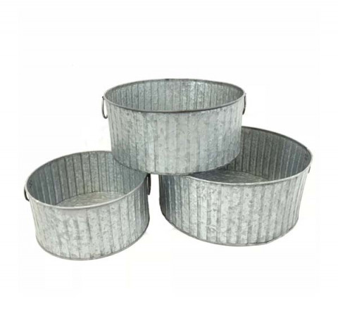 WEATHERED LOOK ROUND TUBS WTIH RING HANDLES SET OF 3