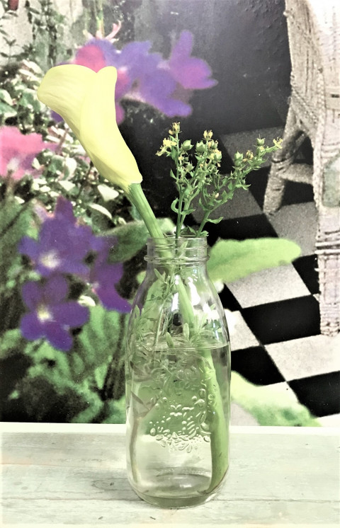 OLD GLASS JAR WITH LID