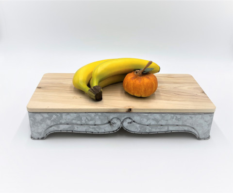 SM.  RECT. WHEATHERED LOOK METAL AND WOOD TRAY 16.5"X 7.5w"X3