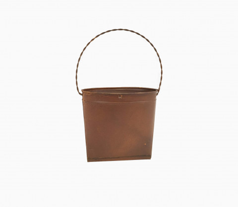 RUSTY BLACK TIN WALL POCKET 6"Hx5.5W"